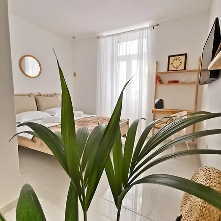 Litore Apartment *
